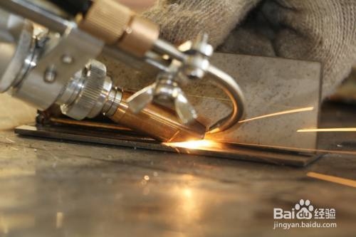 激光焊接與傳統(tǒng)焊接比較，激光焊接與傳統(tǒng)焊接，工藝特性、應(yīng)用效果及成本效益之