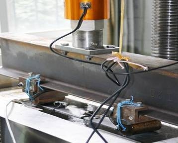 焊接接頭沖擊韌性測試方法，焊接接頭沖擊韌性測試方法，原理、步驟及影響因素詳解 行業(yè)新聞 第3張