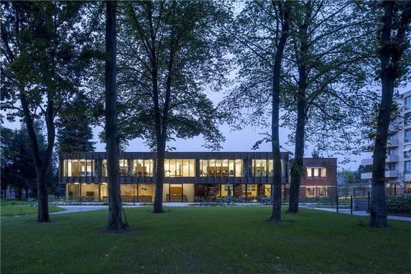 商業(yè)用途廠房設(shè)計(jì)案例，實(shí)用與高效并重，商業(yè)用途廠房 行業(yè)新聞 第3張